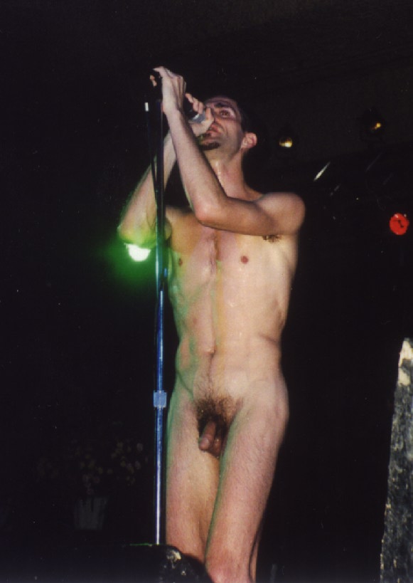 Perry Farrell nekkid